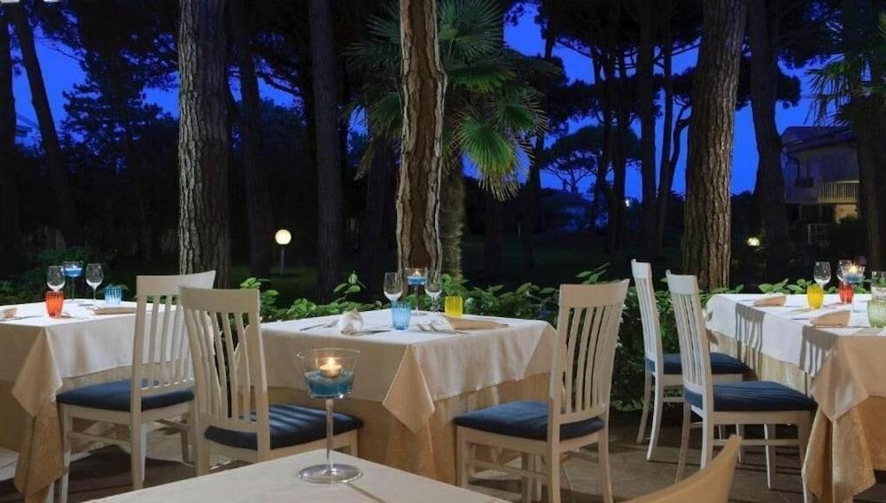 Hotel Gallia & Resort Lido di Jesolo Buitenkant foto
