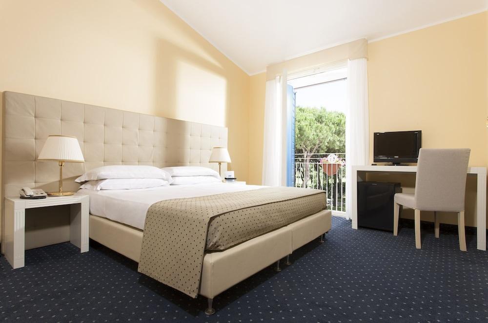 Hotel Gallia & Resort Lido di Jesolo Buitenkant foto