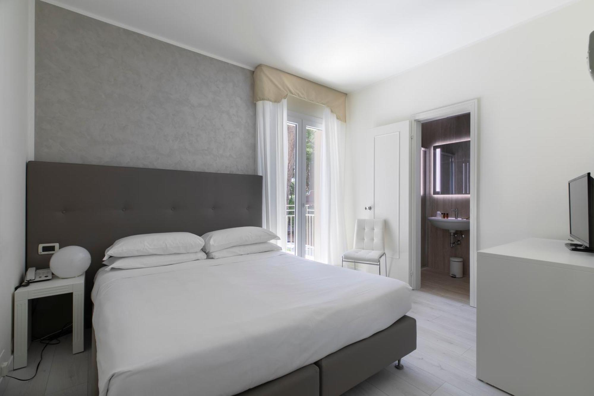 Hotel Gallia & Resort Lido di Jesolo Buitenkant foto