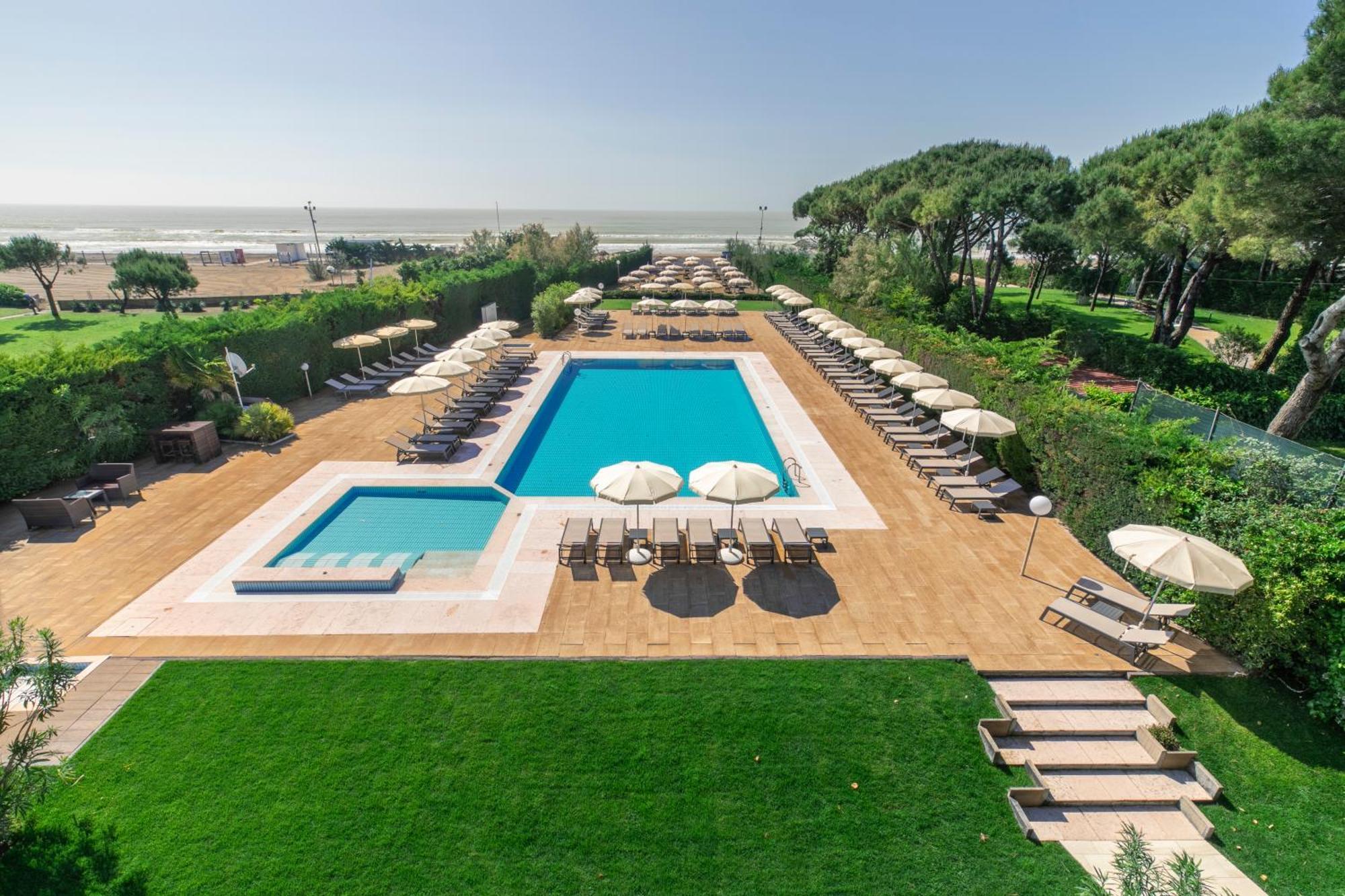 Hotel Gallia & Resort Lido di Jesolo Buitenkant foto
