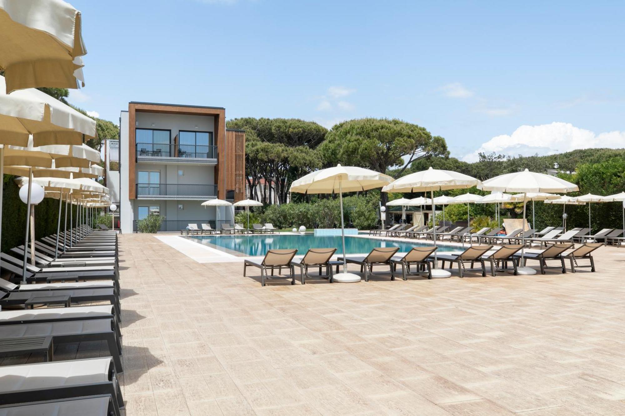 Hotel Gallia & Resort Lido di Jesolo Buitenkant foto