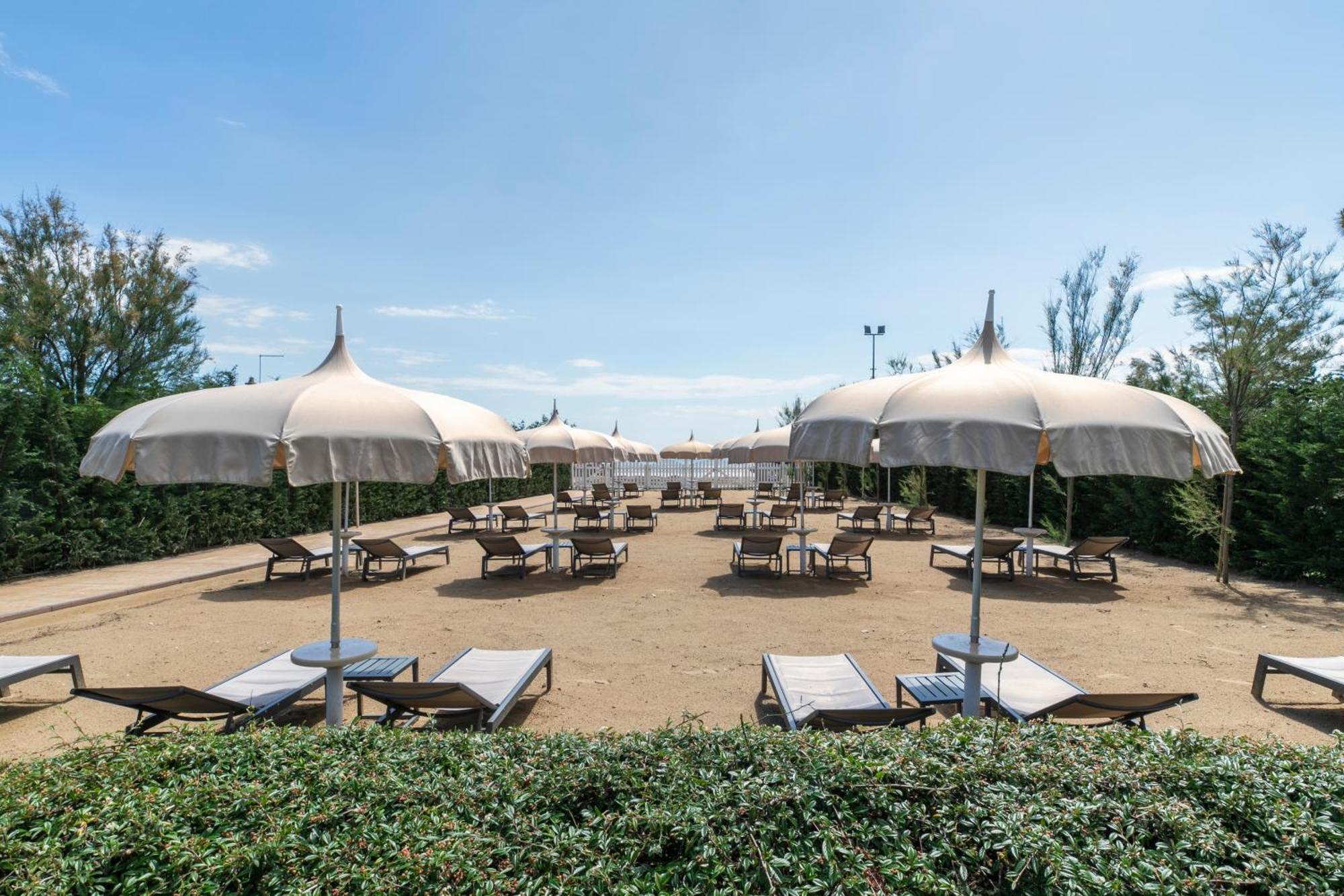 Hotel Gallia & Resort Lido di Jesolo Buitenkant foto